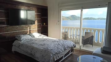 2 makuuhuonetta, työpöytä, silitysrauta/-lauta, Wi-Fi