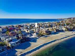 Beach nearby - Cape-Cod House * 3 Levels+Sky Deck * Beach+Bay Views * Dog OK (San Diego)