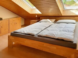 2 Schlafzimmer, Reisekinderbett, WLAN