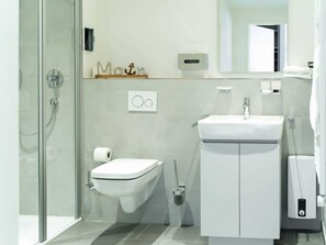 Unclassified image, 2 of 21, button