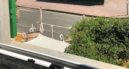 To the sea even on foot