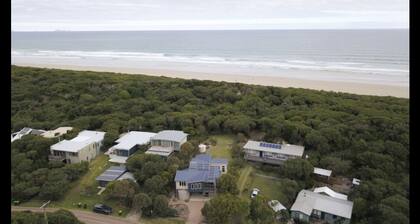 Beach House Retreat - ‘Bob-Inn’