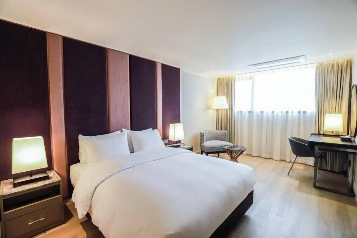 1 bedroom, WiFi (free), bed sheets