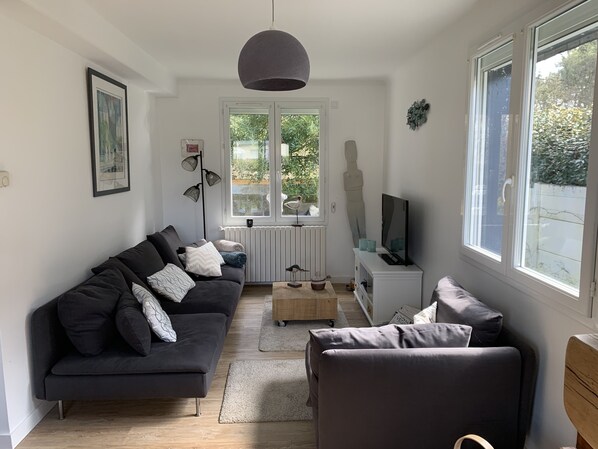 Téléviseur, livres