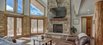 Big Blue Trace is brand new in Breckenridge, luxury meets Colorado cabin!