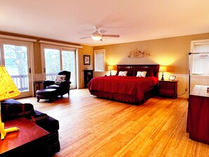 5 Schlafzimmer, Schreibtisch, Bügeleisen/Bügelbrett, kostenloses WLAN