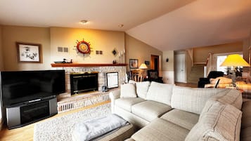 TV, ping pong, offices