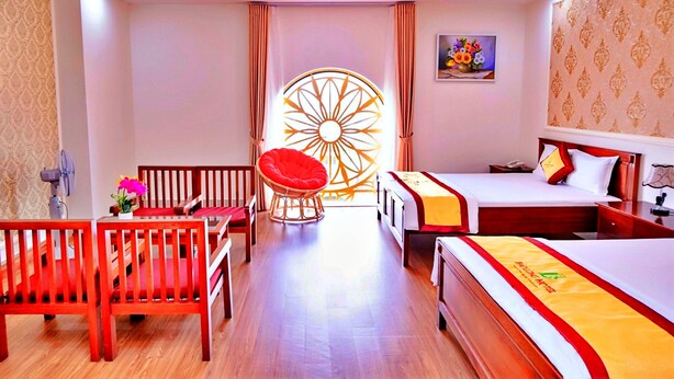 Egyptian cotton sheets, premium bedding, memory foam beds, desk
