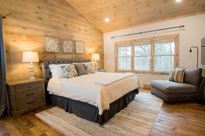 4 makuuhuonetta, silitysrauta/-lauta, Wi-Fi, vuodevaatteet