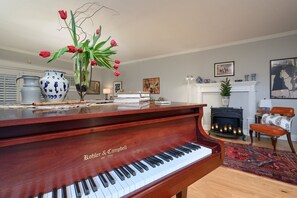 Imagen sin descripción, 2 de 44, botón