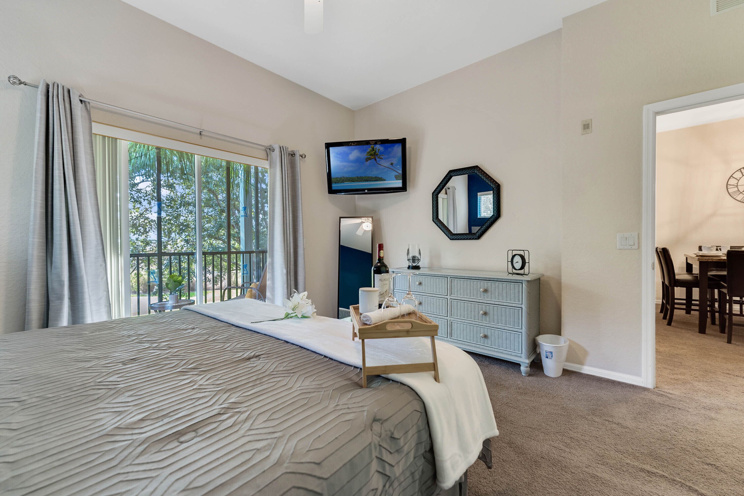 2 Schlafzimmer, Zimmersafe, Schreibtisch, Bügeleisen/Bügelbrett