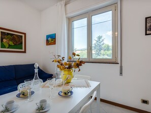 Dining - Villa Dàhala 6 places, 2 wc 3 minutes from A18 and 15 from Taormina, sea and ETNA (Santa Venerina)