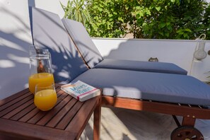 Luxury Apartment | Terrace/patio - Hydra's Pearl - Blue Pearl (Hydra)