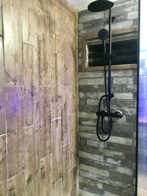 Shower, hair dryer, towels - Chic & Roots (Morne a l’eau)