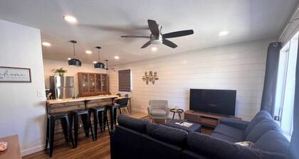 This house is a 4 bedroom(s), 2 bathrooms, located in Wichita, KS.