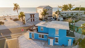 Exterior - SURFS UP - UP STAIRS UNIT (Bradenton Beach)