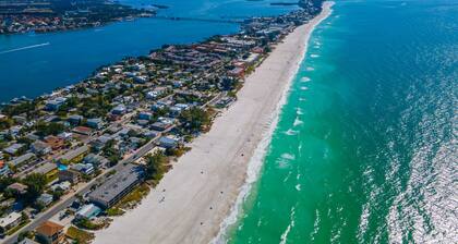 SURFS UP - UP STAIRS UNIT