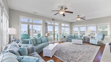 Smart TV, video games