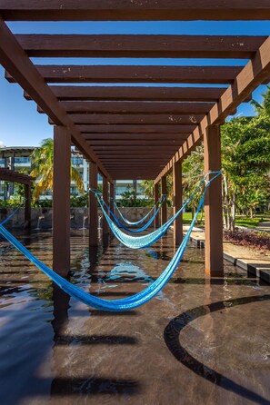 Property grounds - Casa El Secreto (2-Bedroom Condo) with Pool - Handicap accessible by RedAwning (Playa del Carmen)