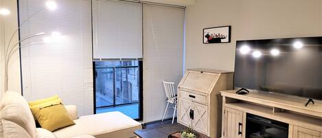 TV connectée, cheminée