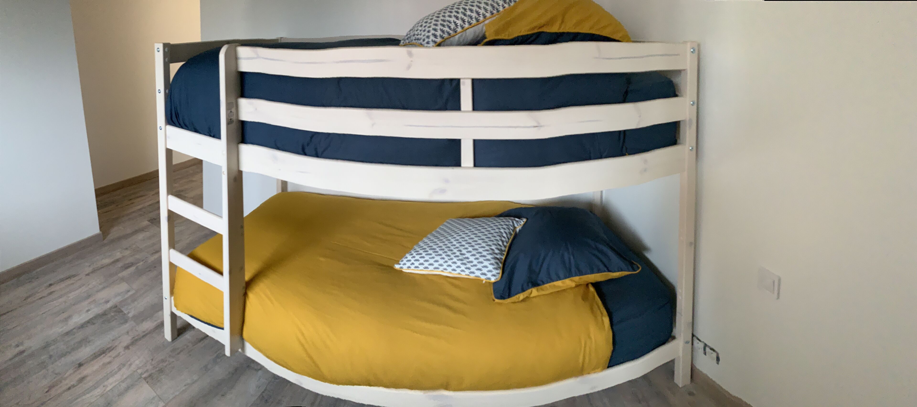 3 camere, ferro/asse da stiro, culla da viaggio, Wi-Fi gratuito