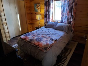 1 bedroom, WiFi, bed sheets - Country Oasis (Hillsboro)
