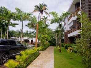 Property grounds - Burungos Place @ Saman Residences C-2 (Las Terrenas)