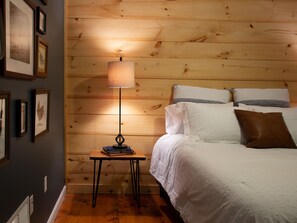 3 soverom, memory foam-senger, wi-fi (inkludert) og sengetøy