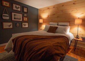 3 Schlafzimmer, Betten mit Memory-Foam-Matratzen, kostenloses WLAN