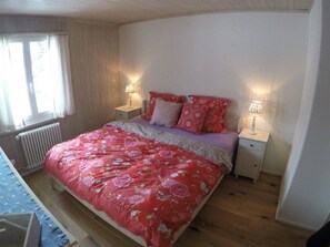3 bedrooms, Internet