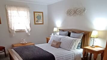 1 bedroom, iron/ironing board, bed sheets, wheelchair access