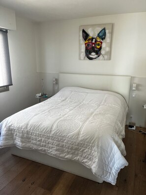 2 chambres, bureau, fer et planche à repasser, Wi-Fi gratuit