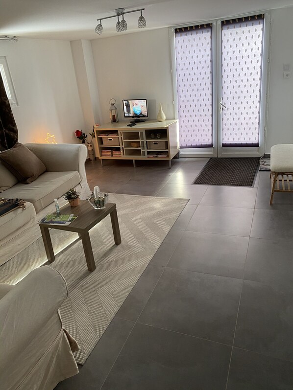 TV - Belle île du haut Doubs (Villers-le-Lac)