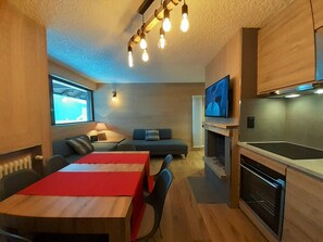 智能電視、壁爐