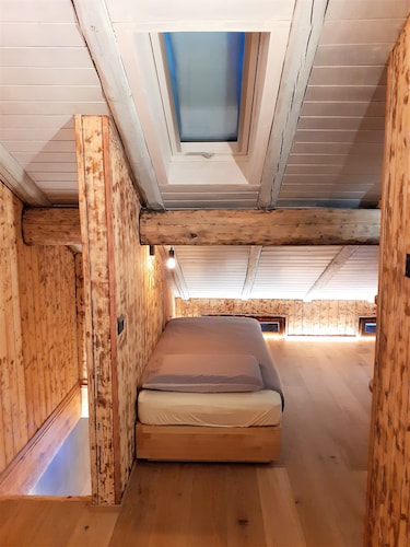 Dream house four-leaf clover.