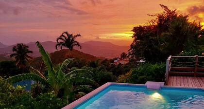 Villa COSAROE 6/14 guests, 5 bedrooms, Secure swimming pool, Wide sea view