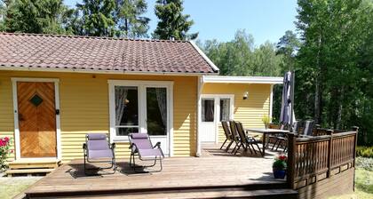 3 bedroom house by forest and lake