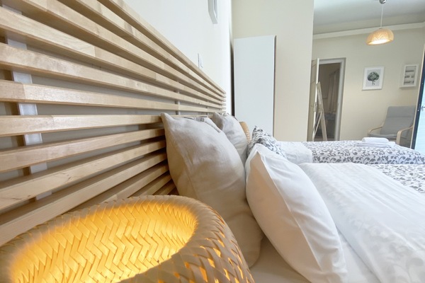 Deluxe Triple Room | Iron/ironing board, free cribs/infant beds, free WiFi, bed sheets