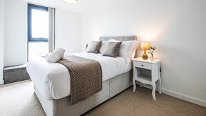 Superior Apartment, 2 Bedrooms | 2 bedrooms, desk, laptop workspace, iron/ironing board - IQuarter Apartments - Parking (Sheffield)