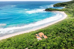 On the beach - Private Beachfront Villa | Pool, Surf & Sunsets (Playa Grande)
