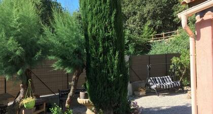 Villa au Calme à Proximité Immédiate Daix-en-provence et du Lubéron