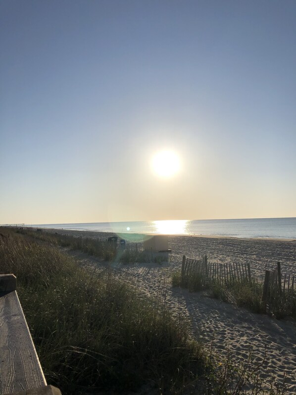 Beach nearby, sun loungers, beach towels
