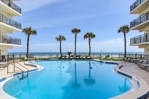Ocean Front Condo in Ormond By The Sea ( Ormond Beach ) 