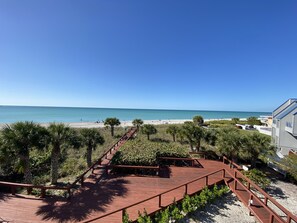 Property grounds - Beachfront Condo (Englewood)