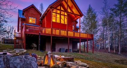 Booking Summer! 4 Masters Family Friendly Hot Tub Fire Pit Secluded Yard