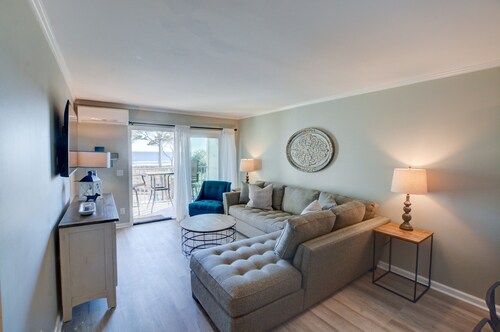 AMAZING views! Full DIRECT Oceanfront Villa! Totally renovated! 