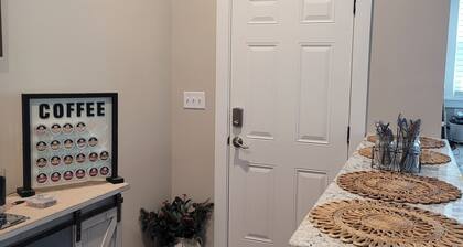 Modern Farmhouse Getaway near MCAS/PI & Agapae Oaks