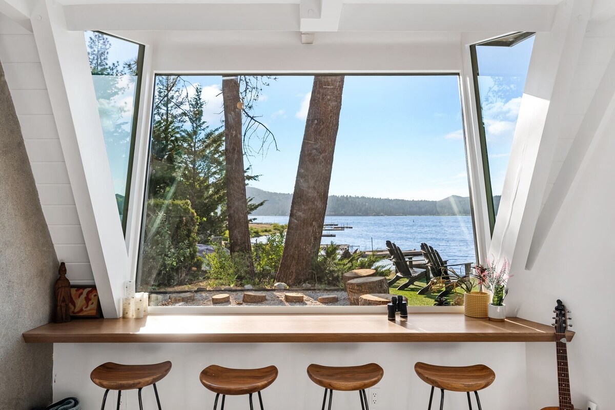 Photo 109 of Luxury Lakefront Home - Hot Tub & Panoramic Views
