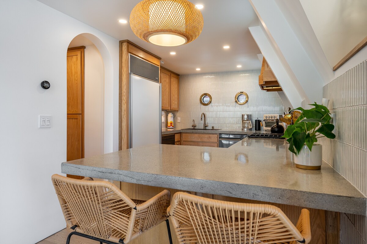 Photo 82 of Luxury Lakefront Home - Hot Tub & Panoramic Views