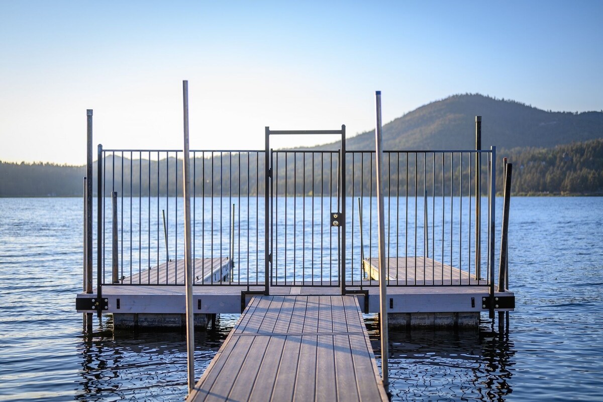 Photo 107 of Luxury Lakefront Home - Hot Tub & Panoramic Views
